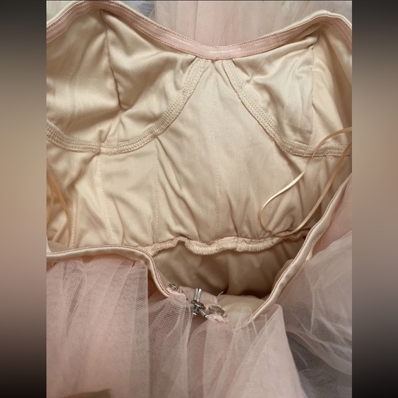 MABLE Frida  Tulle Mini Strapless Dress In Dusty Pink Size Small PROM Photoshoot - Picture 7 of 9